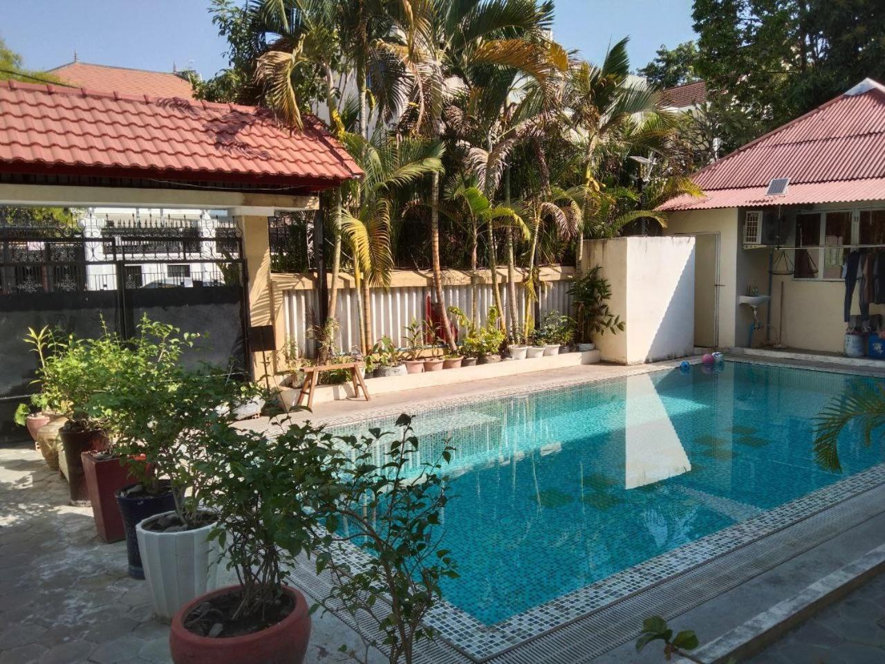 Room 12 - Studio In A Villa 5Mn Walk From The Royal Palace With Swimming Pool 프놈펜 외부 사진